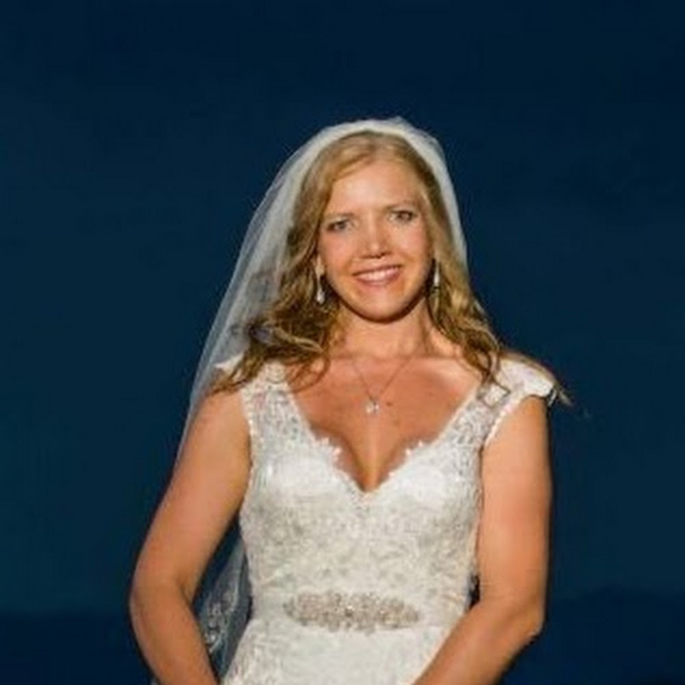 Meet your Posher, Tia